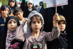 برگزاری مراسم گرامیداشت شهدای دانش آموز میناب در گرگان