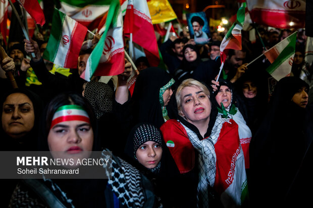 Tehraners denounce US-Israeli aggression against Iran
