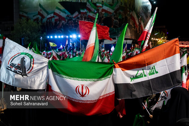 اجتماع حمایت از رزمندگان در مقابله با دشمن آمریکایی - صهیونی