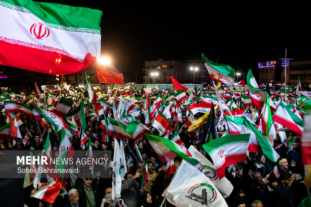 اجتماع حمایت از رزمندگان در مقابله با دشمن آمریکایی - صهیونی