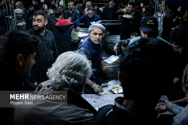 موکب‌داران اربعین مهمان تجمعات مردمی تهران