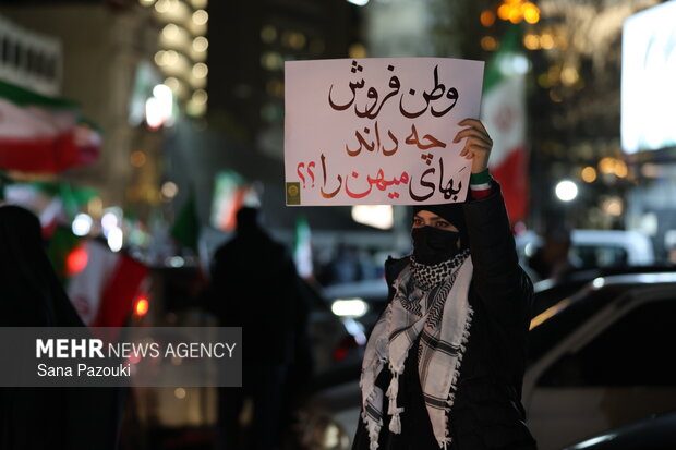 اجتماع حمایت از رزمندگان در مقابله با دشمن آمریکایی - صهیونی