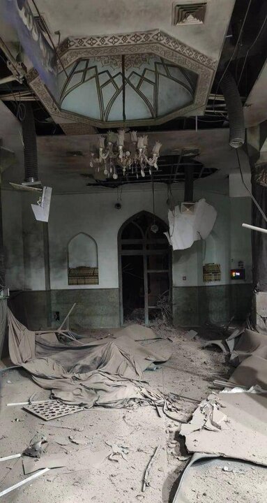 سکوت شکسته سحر در آستان مسجد