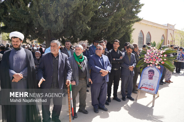 مراسم تشییع چهار شهید جنگ رمضان در شهر یاسوج