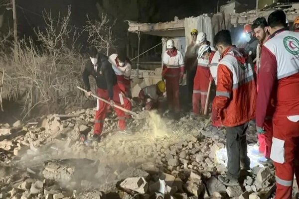 هجوم على كنيسا يهوديا في طهران + صورة