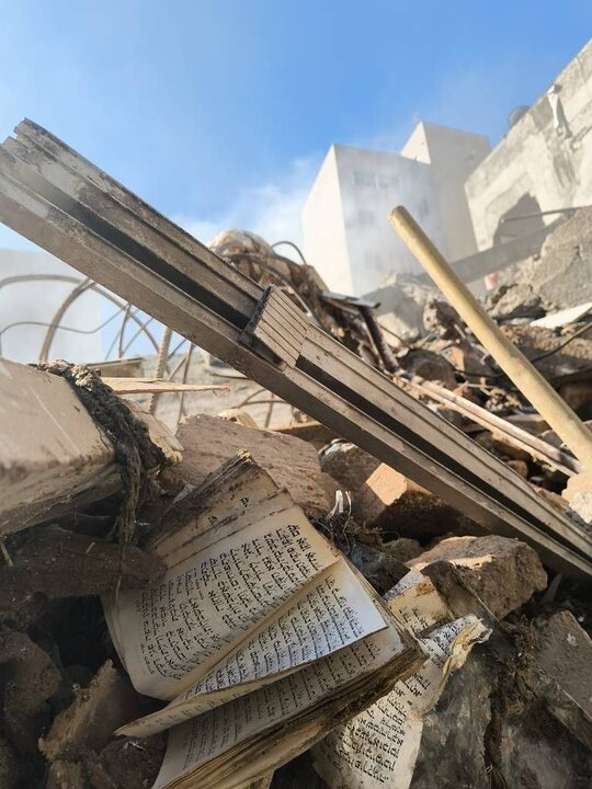 ڕێبەری جوولەکەکانی ئێران: ئیسڕائیل کەنیسەی جوولەکەکانی ئێرانی کاول کرد