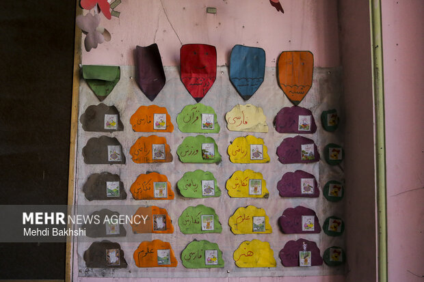 خسارت های وارد به مدرسه انقلاب اسلامی پردیسان قم در اثر حملات دشمنان