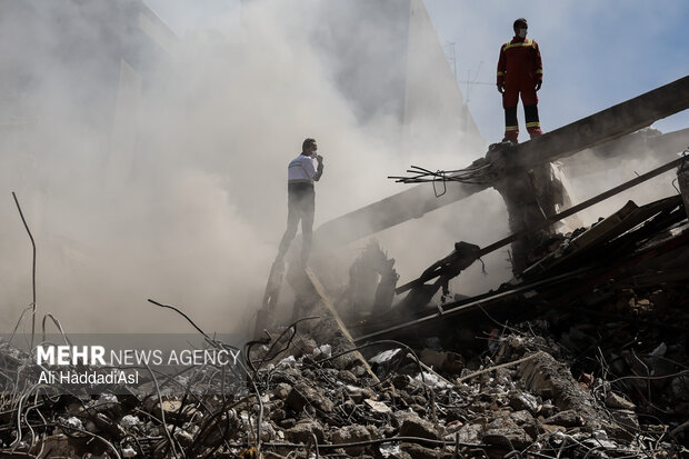 İsrail ile ABD Tahran'daki bir Yahudi sinagogu yıktı