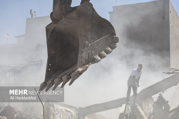 İsrail ile ABD Tahran'daki bir Yahudi sinagogu yıktı