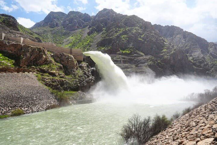 سد داریان پس از ۷ سال سرریز کرد