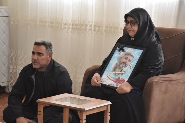 مسئولان بنیاد شهید لرستان با خانواده شهدای جنگ رمضان دیدار کردند