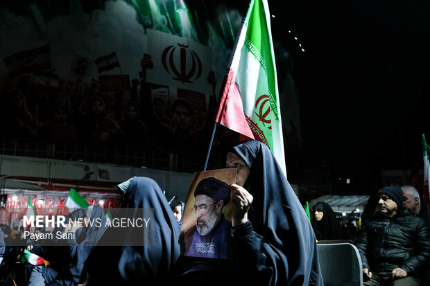 اجتماع حمایت از رزمندگان در مقابله با دشمن آمریکایی - صهیونی