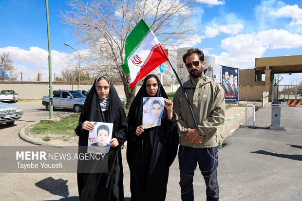 زنجیره انسانی در محکومیت تهدید زیرساخت های انرژی در همدان