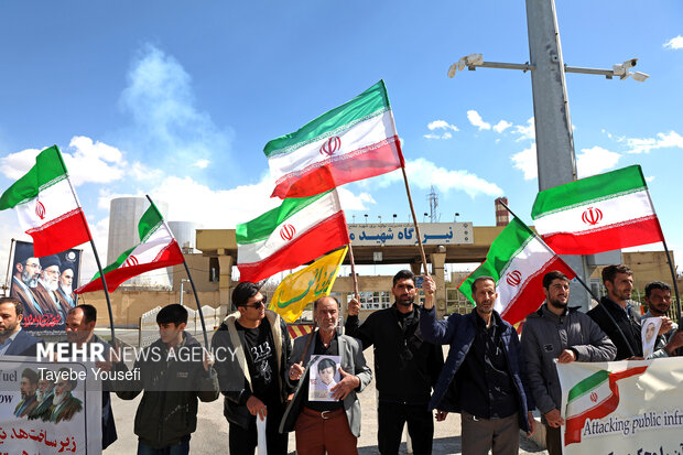 زنجیره انسانی در محکومیت تهدید زیرساخت های انرژی در همدان