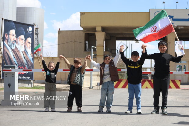 زنجیره انسانی در محکومیت تهدید زیرساخت های انرژی در همدان