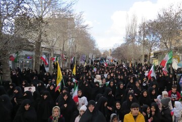 اجتماع زینبیون شهرستان هریس به مناسبت چهلمین روز شهادت رهبر انقلاب