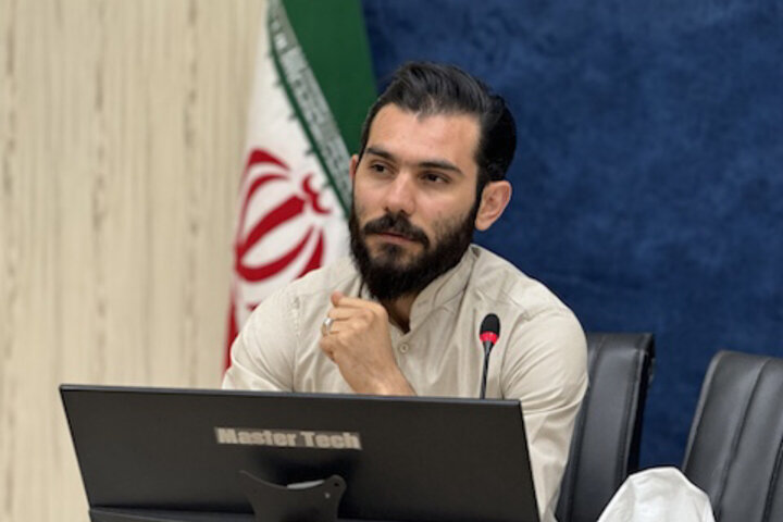 وطن عشق است، وطن خانه ما است