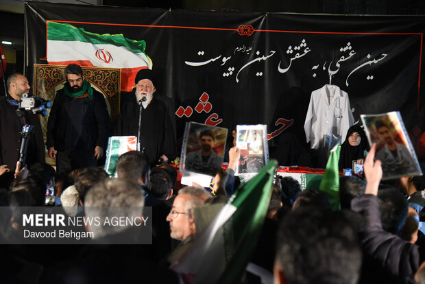 تشییع پیکر مطهر شهید حسین عشقی در مشهد