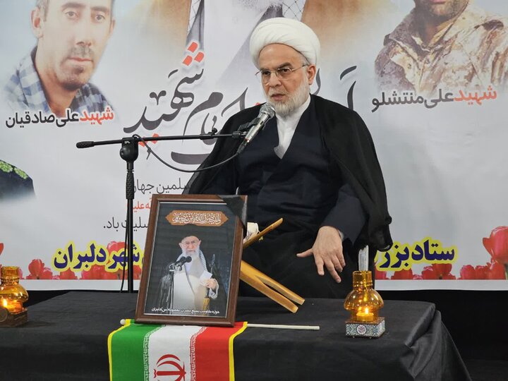 پورذهبی: شهدای جنگ رمضان و رهبر شهید نماد ایمان، ایثار و مقاومت هستند