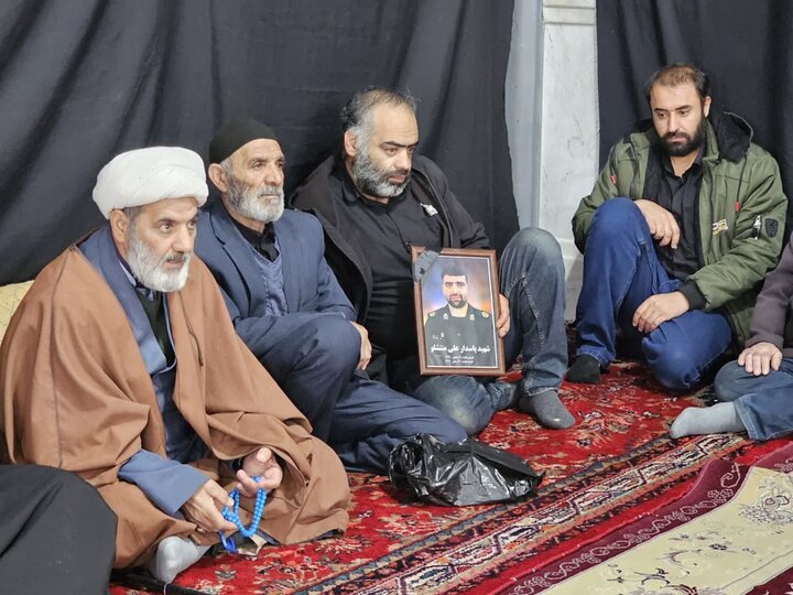 مراسم چهلم شهدای جنگ رمضان در امامزاده جعفر دلبران برگزار شد