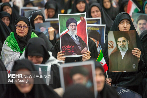 مراسم چهلم امام شهید در همدان