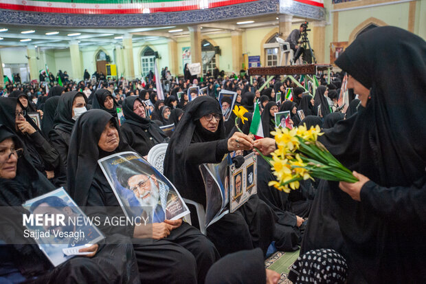 مراسم چهلم امام شهید در همدان