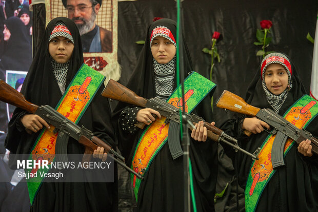 مراسم چهلم امام شهید در همدان