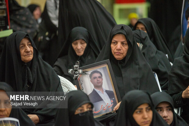 مراسم چهلم امام شهید در همدان