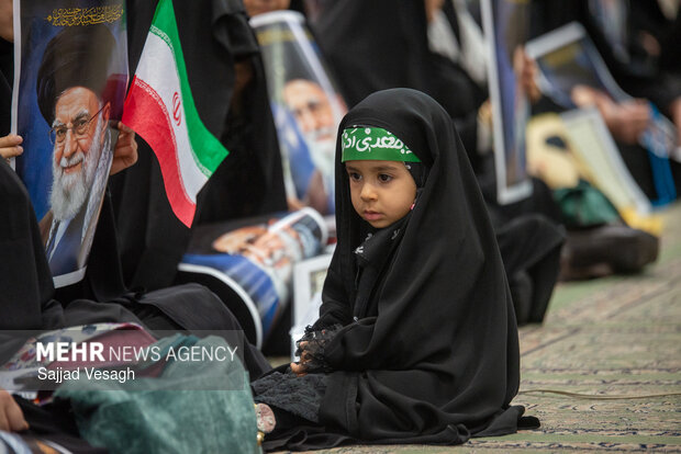 مراسم چهلم امام شهید در همدان