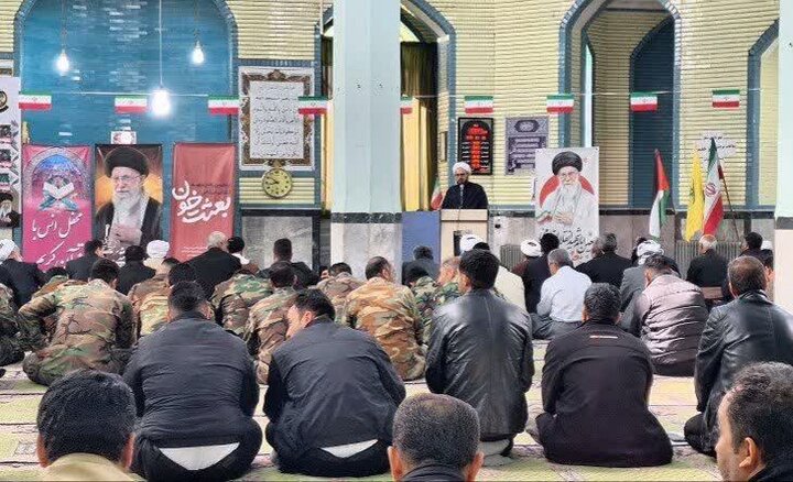 برگزاری مراسم بزرگداشت چهلم رهبر شهید در سقز
