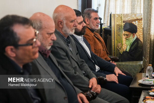 مراسم چهلمین روز شهادت رهبر انقلاب در کلیسای سرکیس مقدس تهران