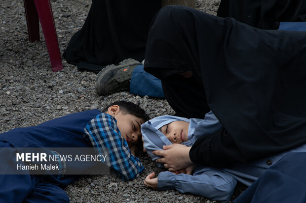 گرامیداشت شهدای مدرسه میناب در گرگان