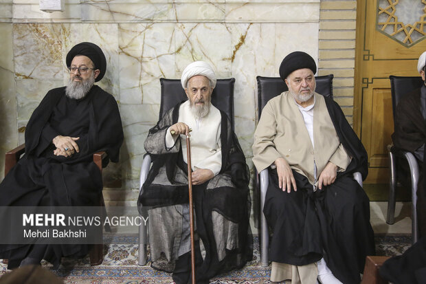 چهلم رهبر شهید در حرم حضرت معصومه(س)