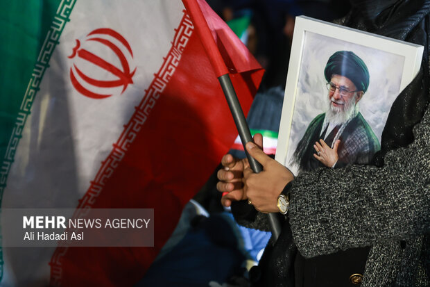 اجتماع مردمی در چهلمین شب شهادت امامِ قائدِ شهید