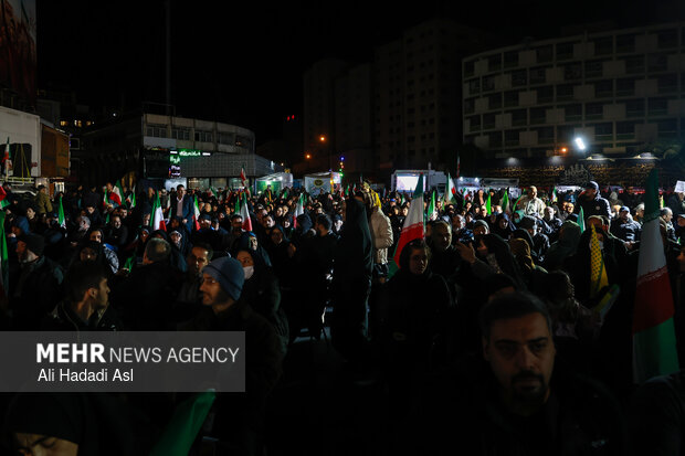 اجتماع مردمی در چهلمین شب شهادت امامِ قائدِ شهید
