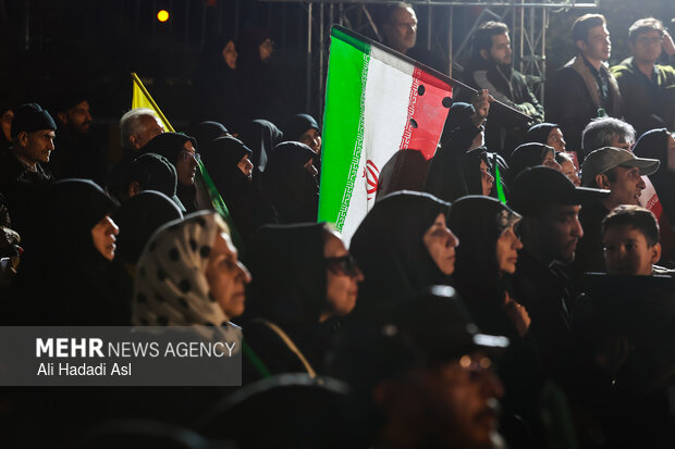 People in Tehran mark martyrdom of Leader after 40 days
