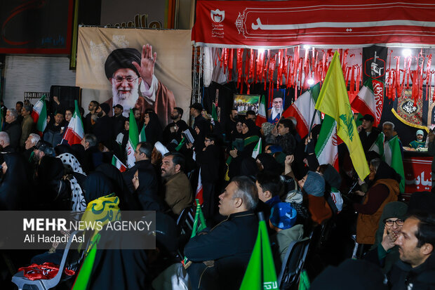 People in Tehran mark martyrdom of Leader after 40 days
