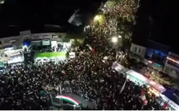 تصاویر هوایی از حضور باشکوه مردم ارومیه در اربعین رهبر شهید انقلاب
