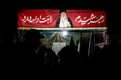 People in Tehran mark martyrdom of Leader after 40 days