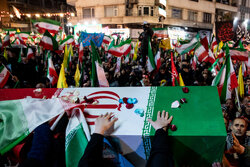 آئین وداع با ۲ شهید دانش آموز حمله به پل یحیی آباد در کاشان