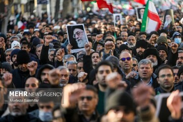 إيران تتوشح السواد في أربعين سيد شهداء المقاومة