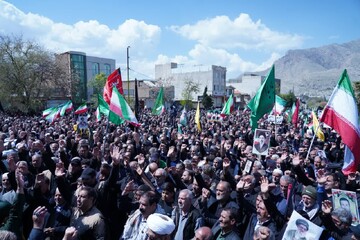 چهل روزی که مثل چهل سال گذشت؛ «گِل‌مالی» و «چمری» در سوگ قائد شهید