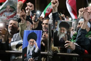 حرکت دسته‌های عزاداری اربعین رهبر شهید در محلات