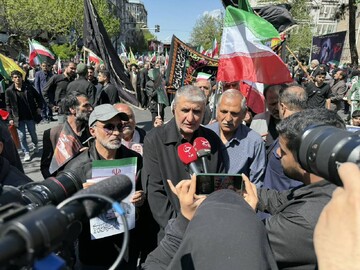 اسلامی: رهبر شهید انقلاب اسلامی راهگشا بودند