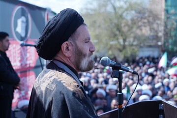 مردم تا به‌زانودرآمدن رژیم صهیونیستی و استکبار جهانی در صحنه می‌مانند