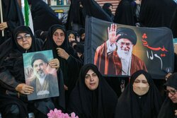 Şehit Hamaney Reşt kentinde anıldı