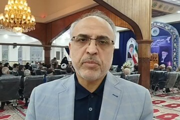 طاهری: شعر مقاومت در بیداری حقیقت نقش می آفریند