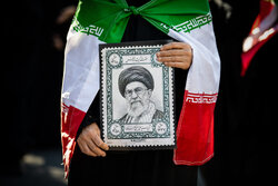 اجتماع دسته‌جات و هیئت‌های عزاداری یزد در اربعین شهادت قائد امت