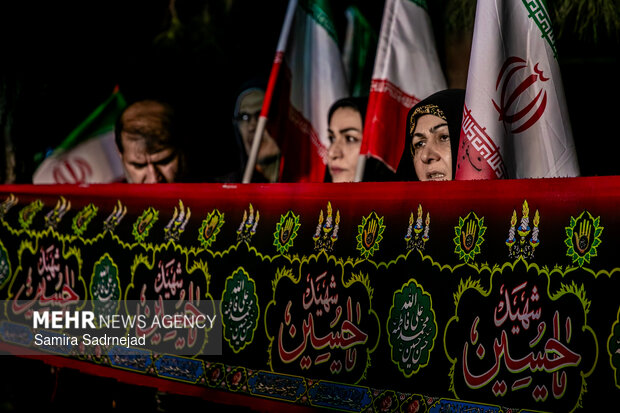 اجتماع مردمی در چهلمین شب شهادت امامِ قائدِ شهید