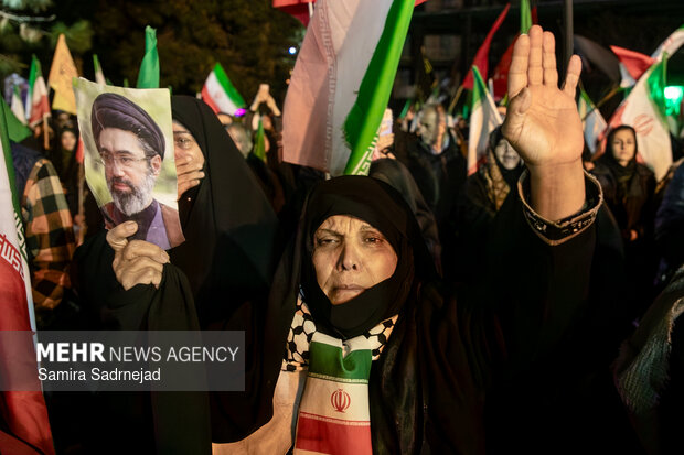 Tehraners mark 40 days after martyrdom of Leader
